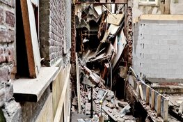 Pand aan Nieuwendijk afgezet en ontruimd na instorting