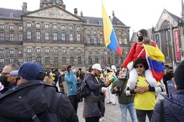 Colombianen demonstreren op de Dam