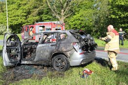 Auto door brand verwoest op Coentunnel-circuit