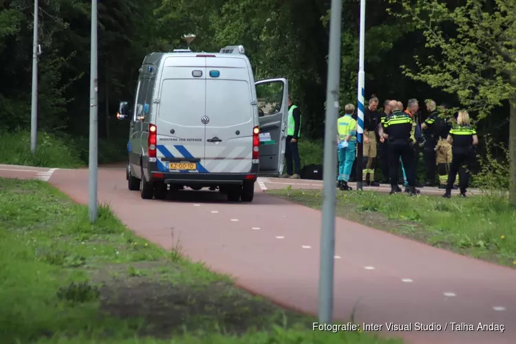 Magneetvissers halen vermoedelijk explosief uit water in Slotervaart