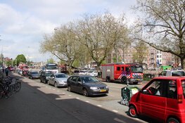 Stuurfout met huurauto eindigt in water Nassaukade