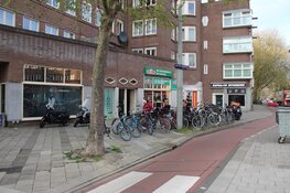 Bezorger van Papa john&#39;s met mes bedreigd in Amsterdam-West