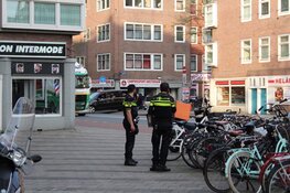 Bezorger van Papa john&#39;s met mes bedreigd in Amsterdam-West