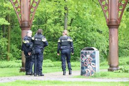 Veel politie in Noord na schietpartij op de Meeuwenlaan. Één verdachte doodgeschoten in Broek in Waterland.