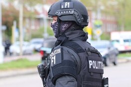 Dode en twee gewonden na gewapende overval in Noord. Achtervolging tot in Broek in Waterland