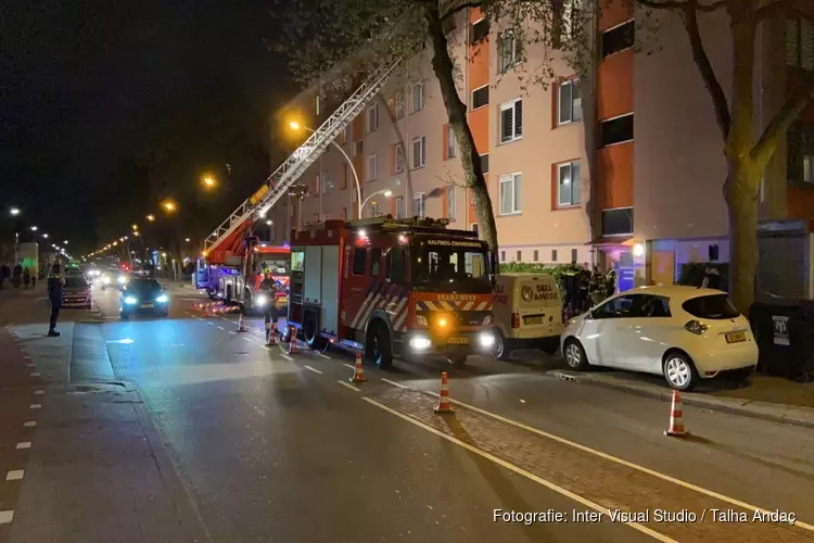 Brand in portiekflat in Amsterdam Nieuw-West