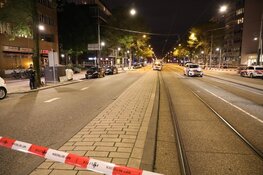 Politie schiet man neer bij Amsterdams bureau Overtoomsesluis