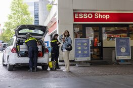 Politie zoekt dader na overval Esso tankstation Pieter Calandlaan Amsterdam