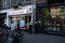Overvaller verjaagt door personeel afhaalrestaurant