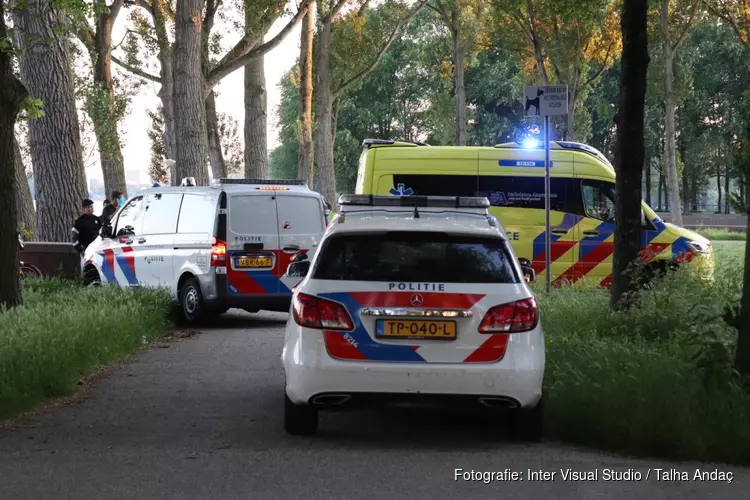 Vrouw onderkoeld geraakt in Sloterplas in Nieuw-West