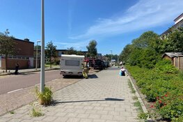 Auto in brand auto op de Louis Bouwmeesterstraat in Amsterdam