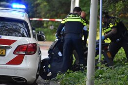 Messen gebruikt bij grote vechtpartij in park in Amsterdam, vier aanhoudingen