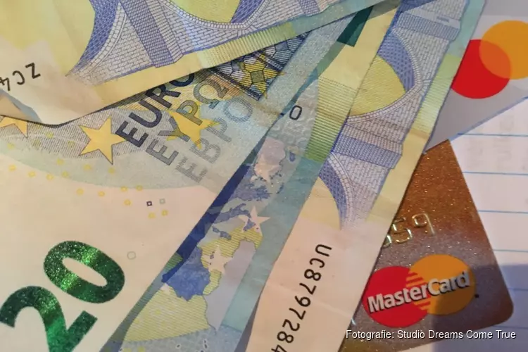 Ouderen en intrekken creditcards, kan dat?