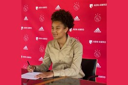 Isabelle Hoekstra tekent eerst profcontract