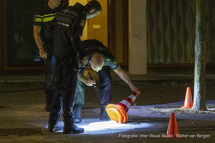 Woning beschoten in Kievitstraat Amsterdam-Noord