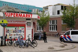 Poolse supermarkt in Amsterdam-Noord overvallen, politie zoekt dader