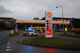 Overval op tankstation in Amsterdam-Zuidoost, verdachte aangehouden