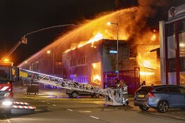 Grote brand in opslagloods Sloterdijk