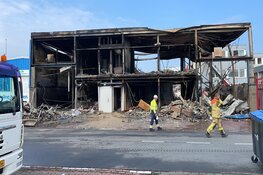 Ravage na brand in Sloterdijk goed zichtbaar