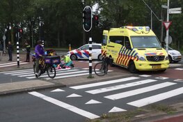 Fietser aangereden door auto in Amsterdam