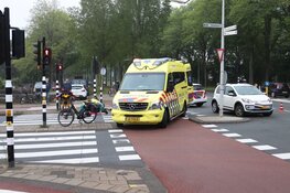 Fietser aangereden door auto in Amsterdam