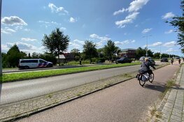 Fietser zwaargewond na botsing met pick-up