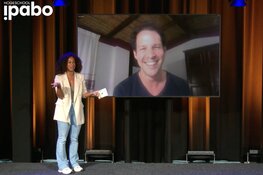 Victor Mids zet toekomstige leraren van Hogeschool IPABO aan het denken met experiment