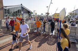 Stroom racefans naar Zandvoort komt op gang