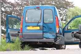 Gewonde en veel schade bij ongeval Weesp