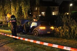 Twee verdachten gevlucht na crash in Weesp