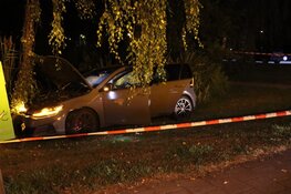Twee verdachten gevlucht na crash in Weesp