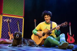 Kindermuzikant Dirk Scheele maakt zich zorgen over wegbezuiniging muziekonderwijs