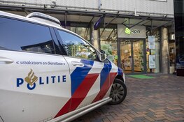 Weer overval op telecomwinkel op het Bijlmerplein in Amsterdam