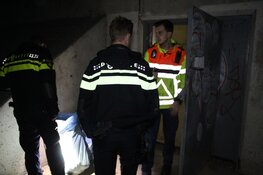 Illegaal feest onder viaduct A1