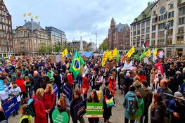 Tienduizenden mensen bij Klimaatmars Amsterdam