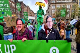 Tienduizenden mensen bij Klimaatmars Amsterdam