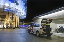 Overval op Fletcher hotel aan de Schepenbergweg in Amsterdam