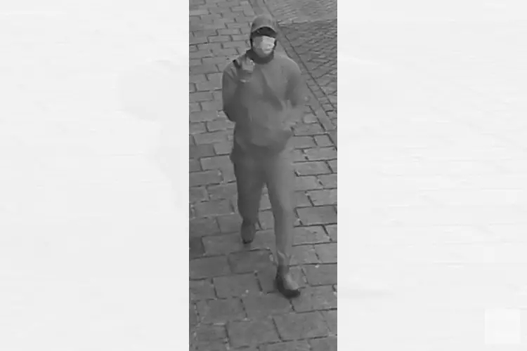 Gezocht: Beschieting bedrijfspand Johan van Hasseltweg