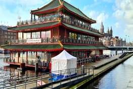 Lichaam gevonden in het water bij Oosterdok in Amsterdam
