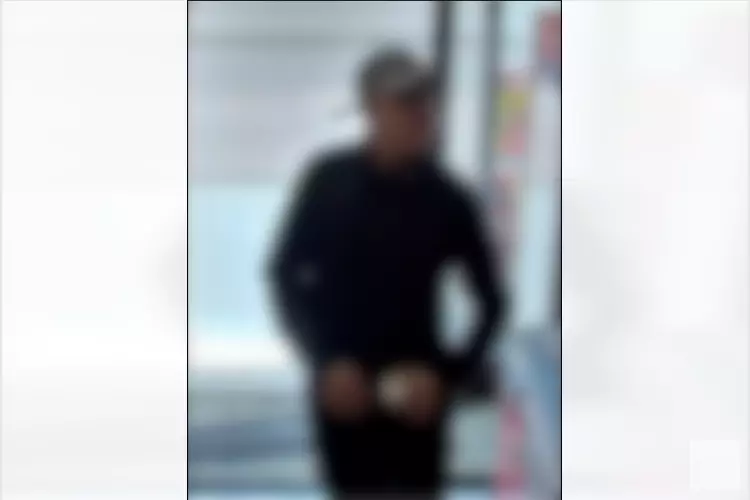 Gezocht: Bedreiging en vernieling in drogist Van Woustraat