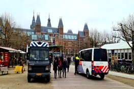 Duizenden mensen ondanks geannuleerde demonstratie op de Dam. Protestmars zonder problemen verlopen