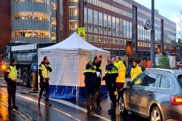 Persoon overleden bij ongeval op Waterlooplein