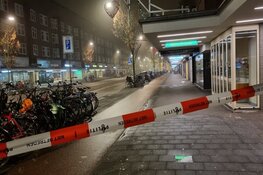 Explosie bij juwelier. Groot deel Jan Evertsenstraat afgezet voor onderzoek