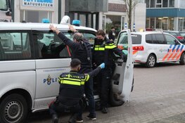 Zes 'vermoedelijke' migranten achterin vrachtwagen aangetroffen