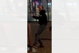 Gezocht: Zware mishandeling/openlijke geweldpleging op taxistandplaats Johan Cruijff ArenA