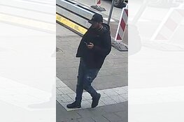 Gezocht: Pinnen met gestolen bankpas in Jodenbreestraat