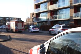 Veel politie bij woning Tourniarestraat Amsterdam