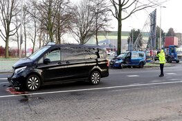Ongeval met taxi op de Hemweg in Amsterdam