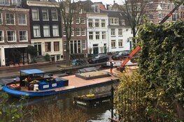 Afbreekfoutje; Steiger dondert in gracht