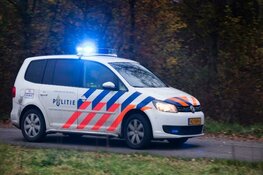 Twee keer zwaar vuurwerk door brievenbus woning; politie zoekt getuigen